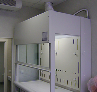 fume cupboard 1